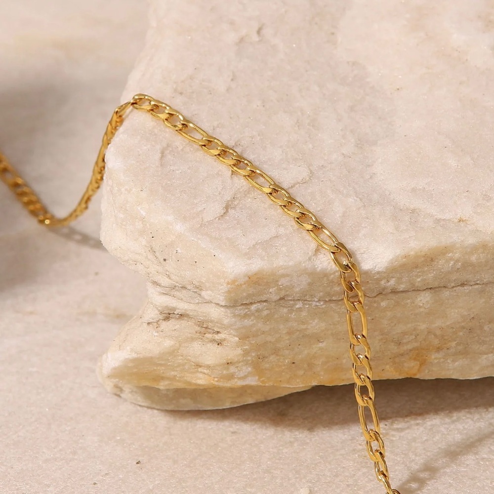 New 18K Gold Plated Stainless Steel Figaro Anklet